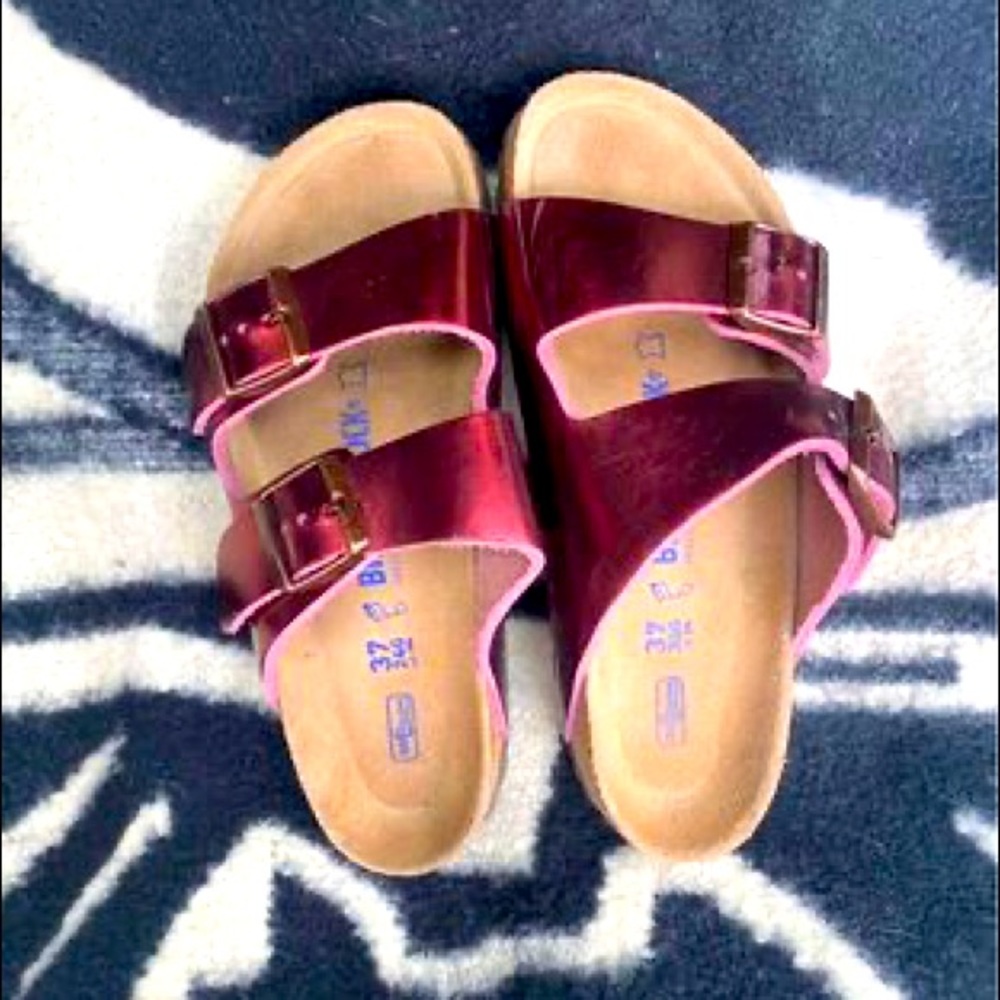 Birkenstock size 7.5 women’s red metallic Arizona sandal